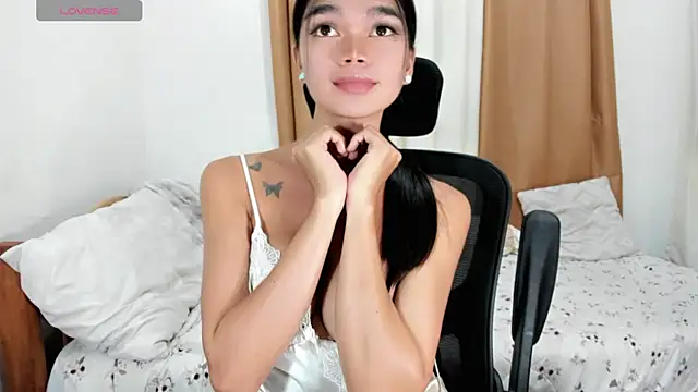 kendall_petite18 webcam