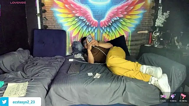 ECSTASYX2-23 webcam