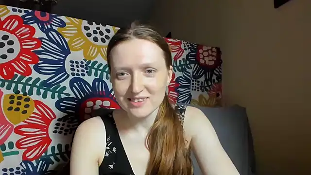 Holistic_woman webcam