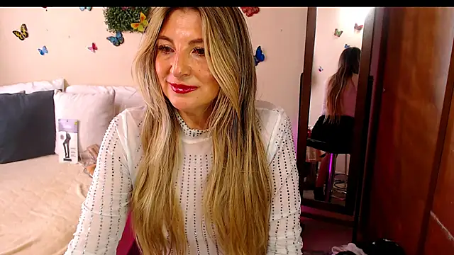 Jolie-Mature webcam