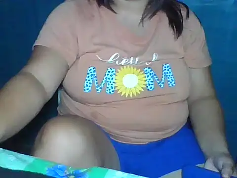 MommyKaye30 webcam