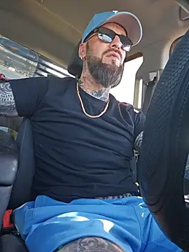 Beardedtattood live sex cam