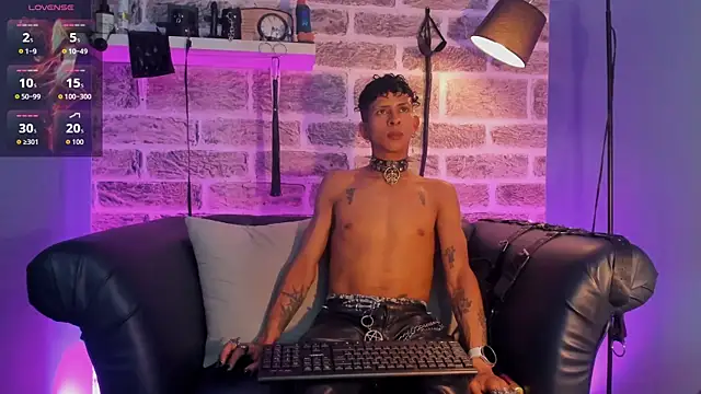 Maximoking26 webcam