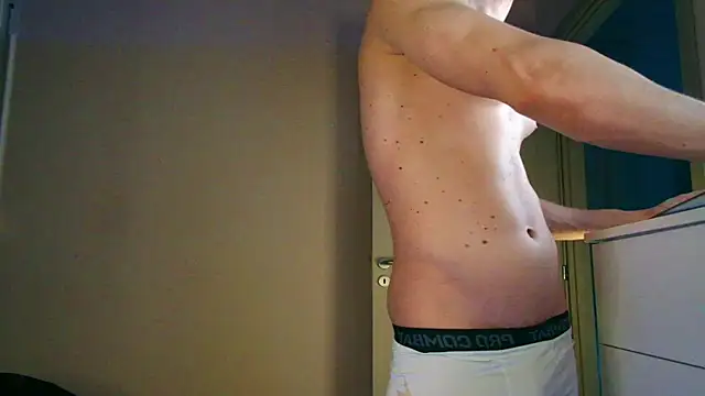 ChristianLevine_ webcam