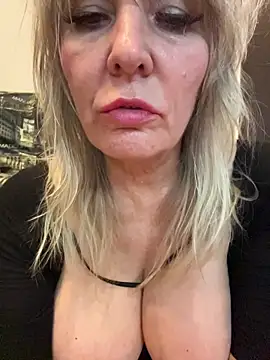 EsterHotMilf