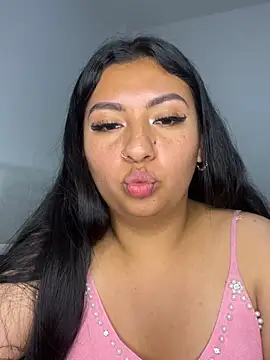 Issa_Santana webcam