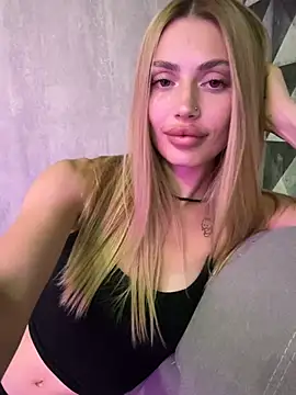 Elizabeth_Tay webcam