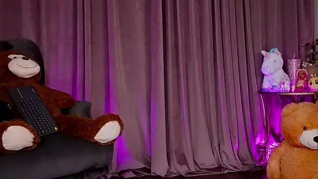 ZariaaVera webcam