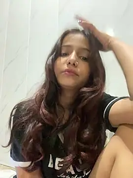 Maggie_748 webcam