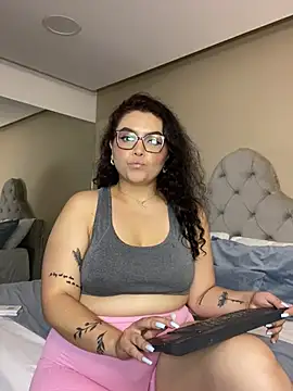 AlmaraRouge webcam