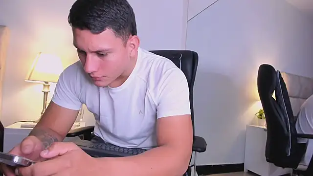 Chriss_Diamond webcam