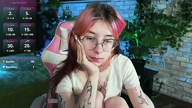 Alice_Nyx webcam