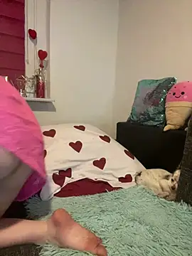 LindaLee90 webcam