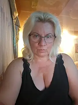 VikaRaine555 webcam
