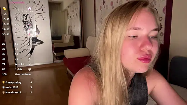 AmeliaOakheart webcam
