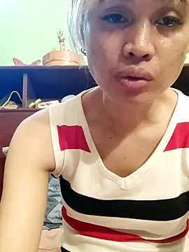 QueenSoreal webcam