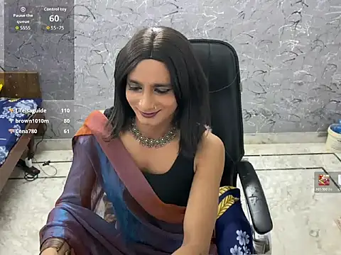 LuvLayla Live Web Cam Show