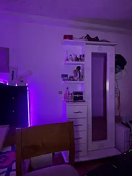 andyy_x Live Web Cam Show