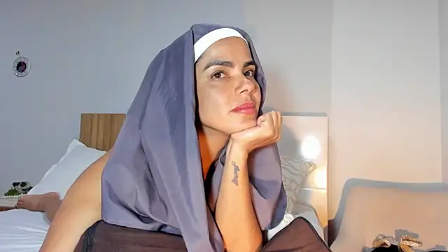 ClaraMariaMon webcam