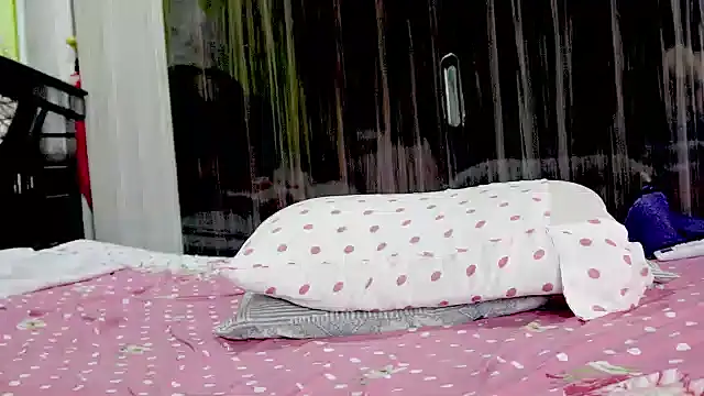 sexyhoney27 webcam