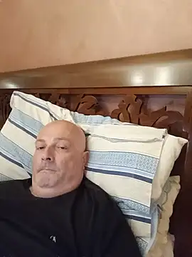 Alexis_Bull webcam