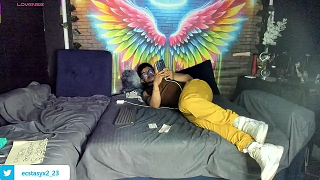 ECSTASYX2-23 webcam