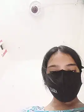 Riya_cum33 webcam
