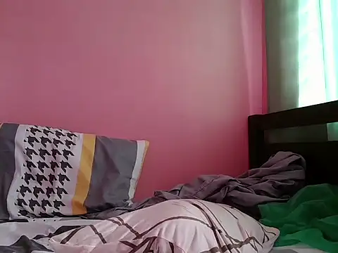 UrHotBabexxx webcam