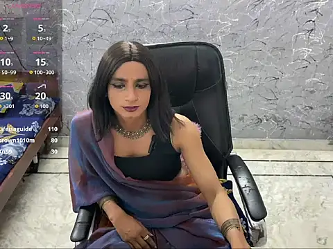 LuvLayla webcam