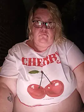 diosacurvy1984