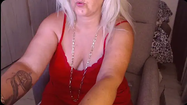 Divineblond webcam