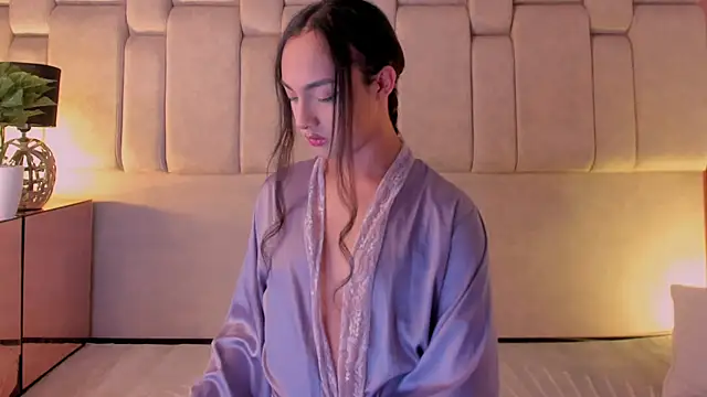 AriBloom7 live sex cam