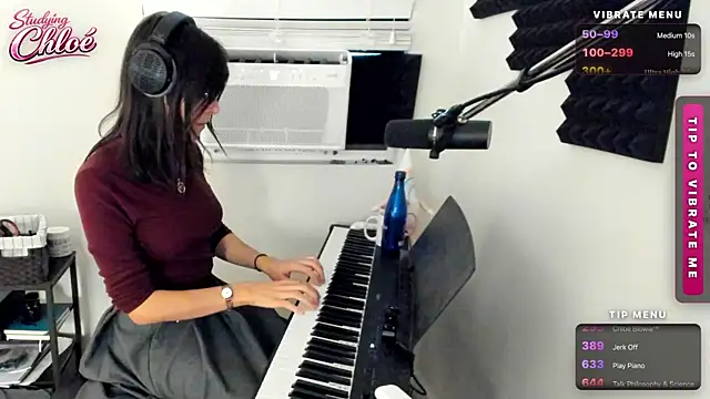 itschloelaurent webcam