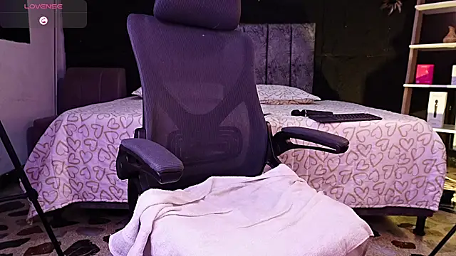 LiamDeep webcam