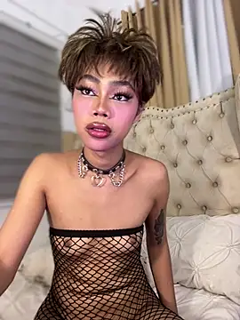 Innocent_yanixx69 Live Web Cam Show