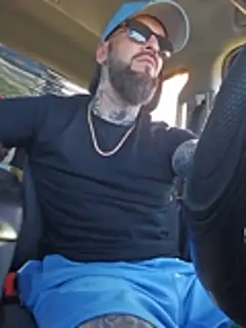 Beardedtattood live sex cam