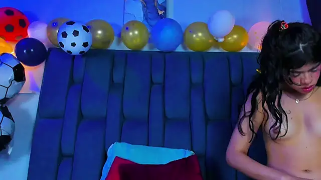 Preview of zoe_axel1