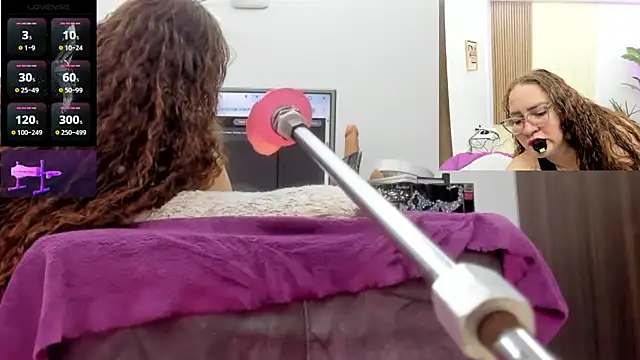 Paulina_Davis_ webcam