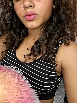 Akni_ live cam on StripChat