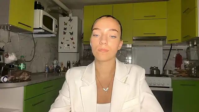 TanyaSavela live cam on StripChat