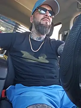 Beardedtattood webcam