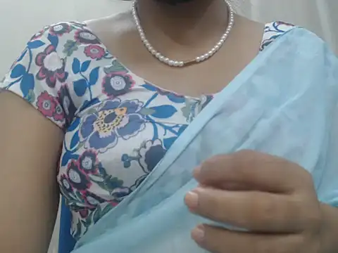 Lovely_Siri_23 webcam