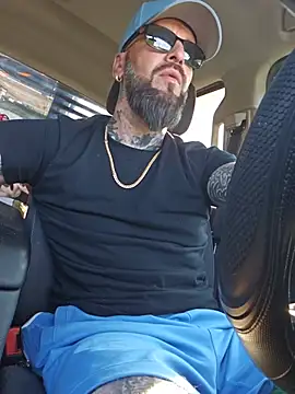 Beardedtattood webcam