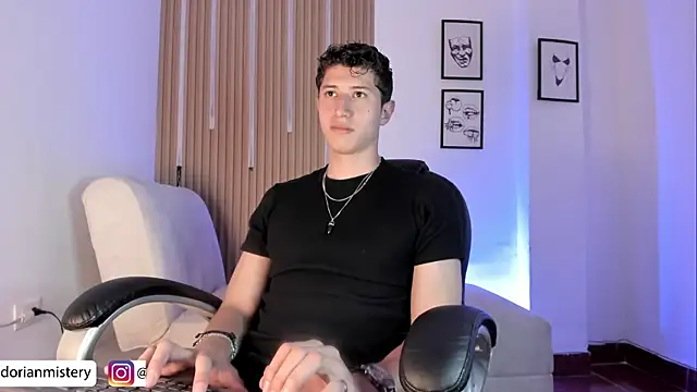Dorianmistery2322_ webcam