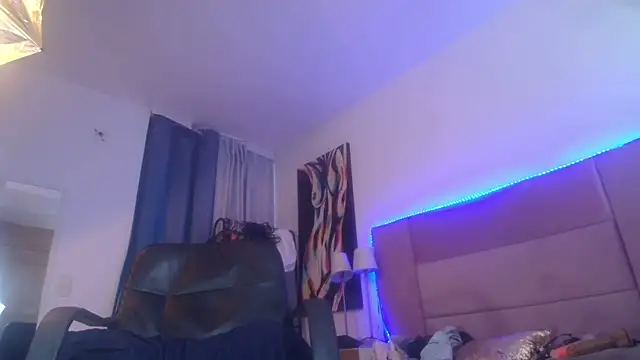 lizzy_squirt webcam