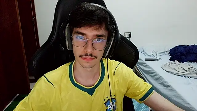 gabrielNovin17cm webcam
