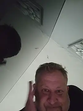 Mikey40wv live sex cam