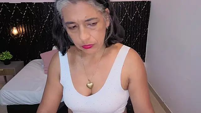 tammy_lynn69 live cam on StripChat