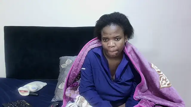 SweetTitties21 webcam
