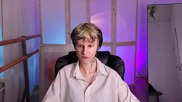 Senpai_Sins webcam